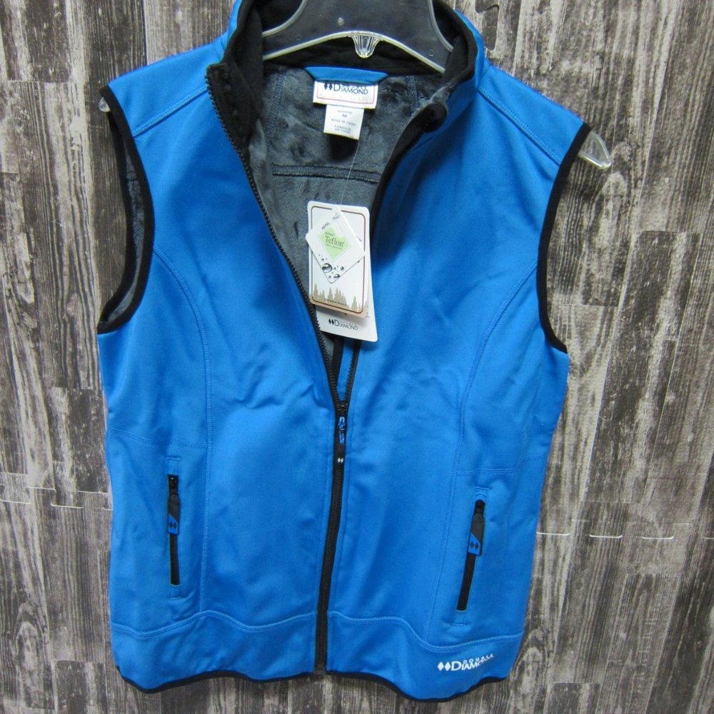 NWT Women's Softshell Microboa lining Vest